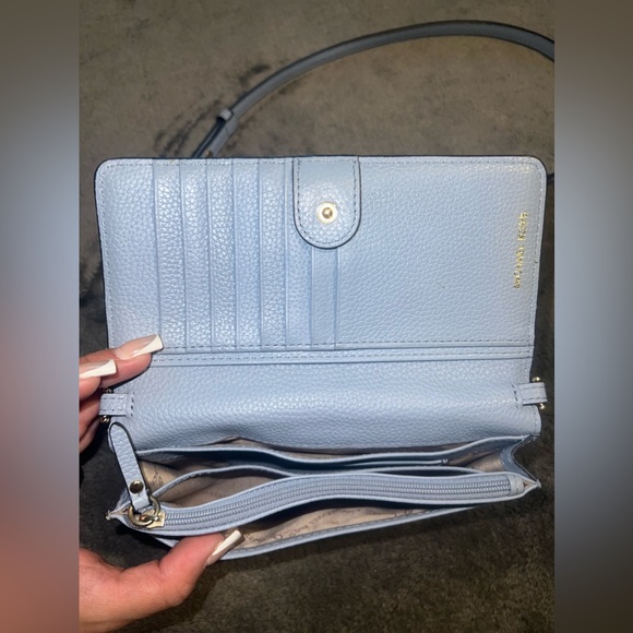 Mini Micheal Kors Crossbody Bag - Picture 2 of 3